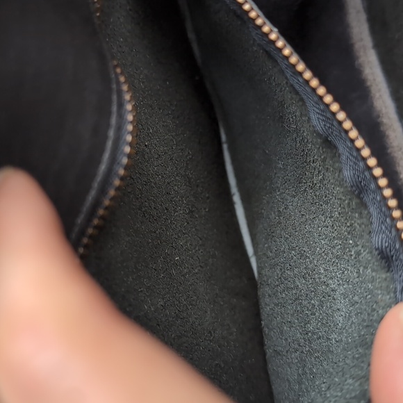 Vintage Coach Chester Bag, #9901, Black - Picture 13 of 16